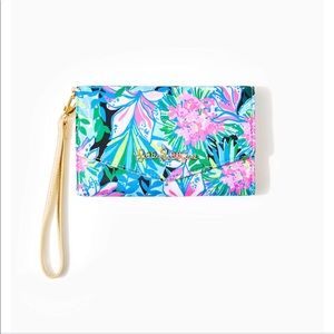 NWT Lilly Pulitzer Baylen phone wristlet